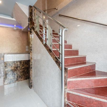 Hotel Golden Galaxy Mumbai Dış mekan fotoğraf