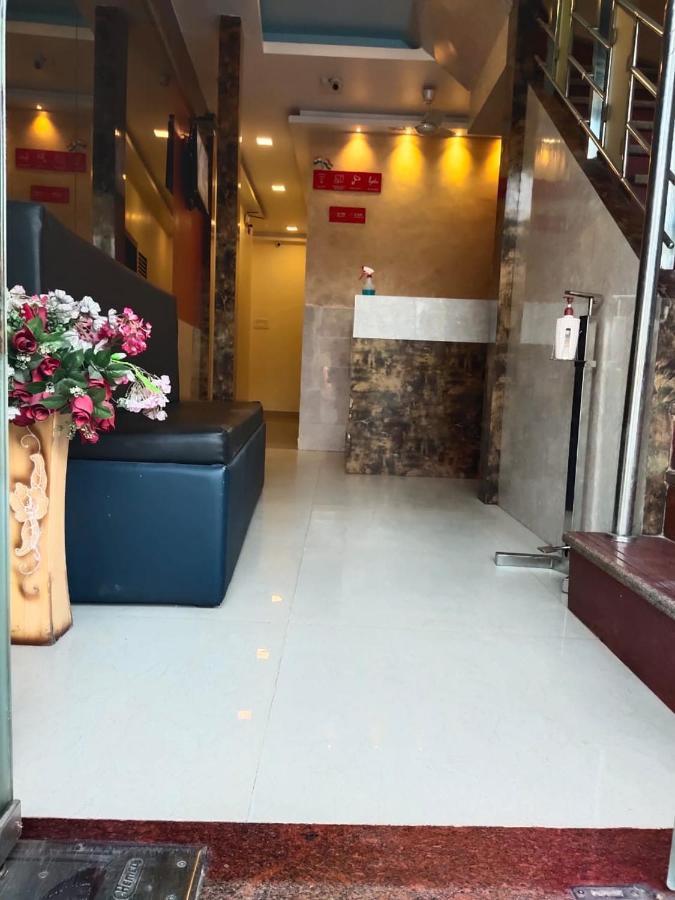 Hotel Golden Galaxy Mumbai Dış mekan fotoğraf