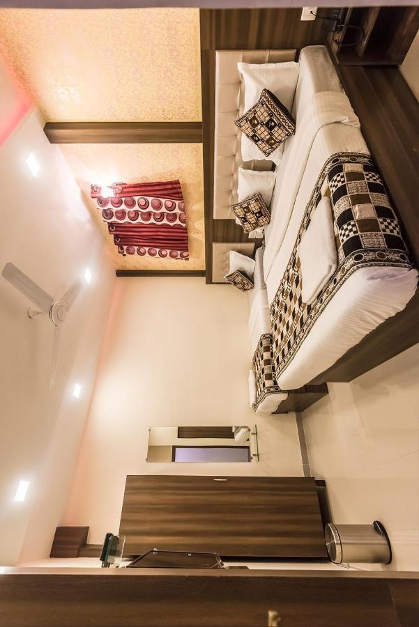 Hotel Golden Galaxy Mumbai Dış mekan fotoğraf